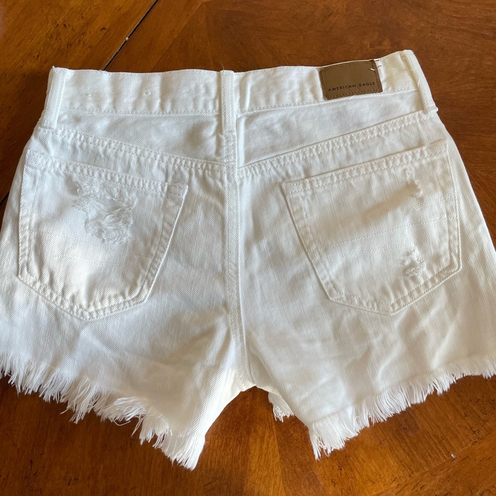 White American eagle mom jean shorts